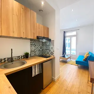 Hypercentre 2 : équipé Et Meublé Appartement